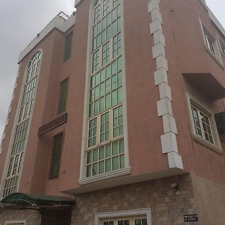 Agun Fbm Place Guest House מראה חיצוני תמונה